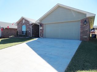 2220 Alameda Park Dr, Norman, OK 73071
