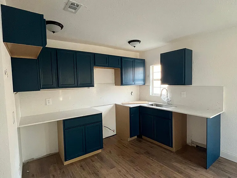 2229 Dathe St — Photo 12