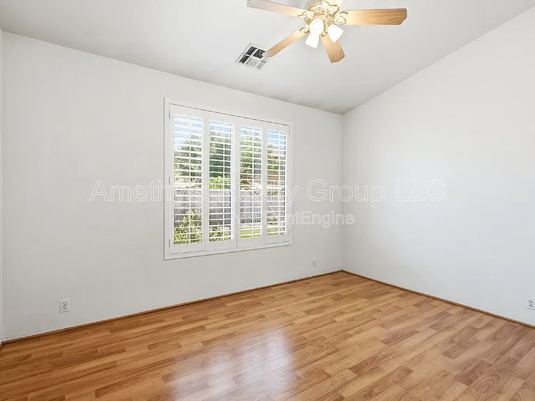 7017 W Greenbriar Dr — Photo 21