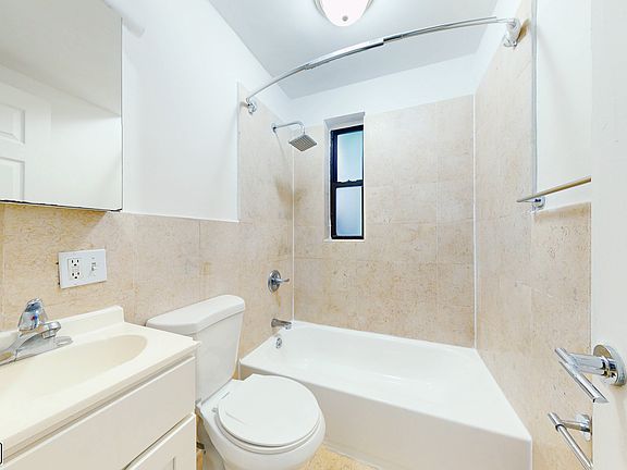 5th image of 86 E 4th St APT 3