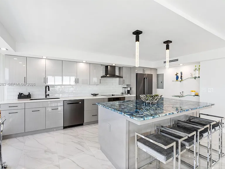 2100 S Ocean Ln #502 — Photo 12