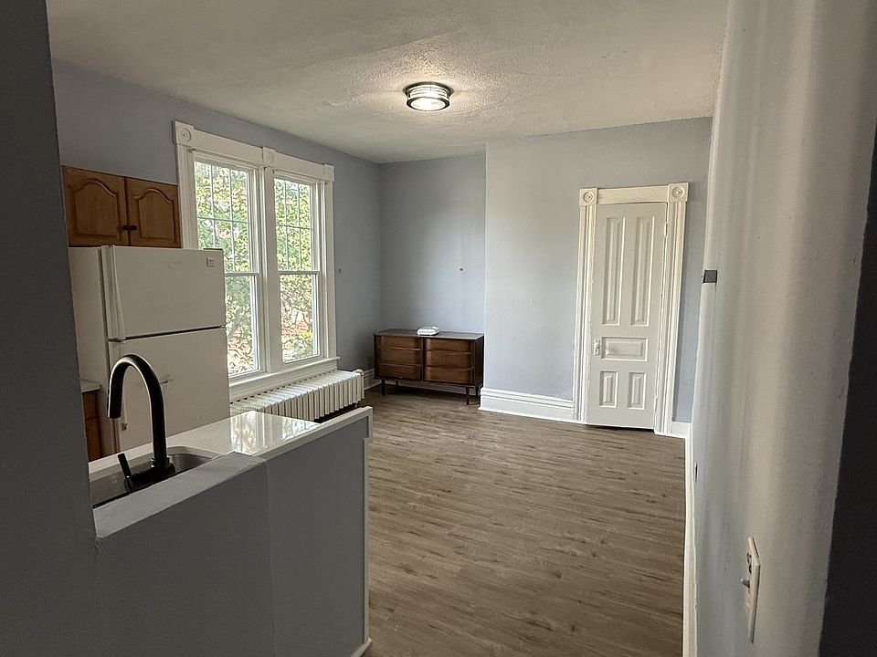1st image of 359 Maria Ave Unit 3