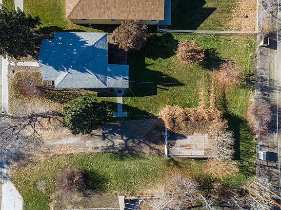 2nd image of 516 7th Ave N