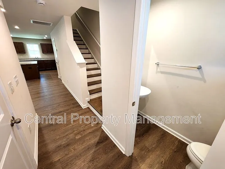 165 Sarnesfield Way — Photo 7