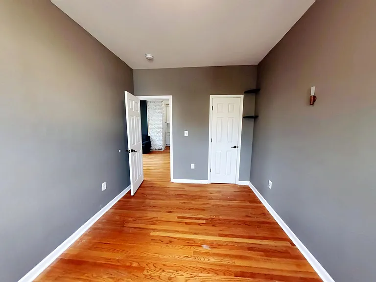 305 Cator Ave #1F — Photo 7