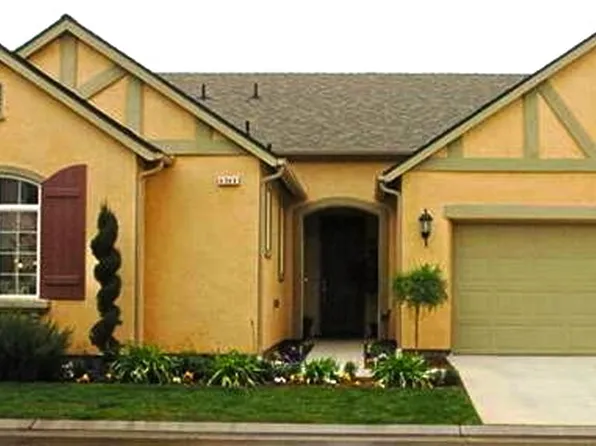 4044 Heritage Ln, Clovis, CA 93619