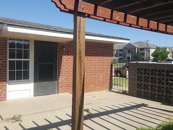 Pergola and courtyard