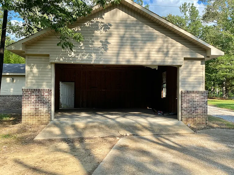 354 County Road 1349 — Photo 30