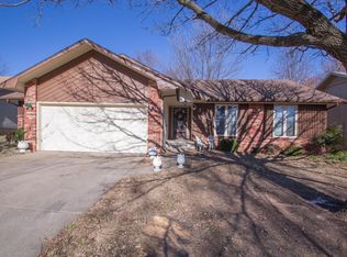 1425 W Lasalle St, Springfield, MO 65807