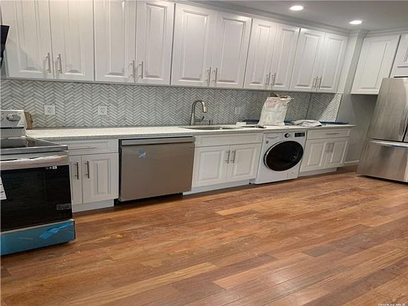 3rd image of 8229 164th St #2-F