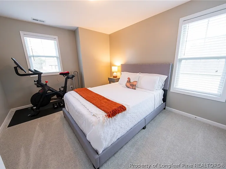 622 Omaha Dr — Photo 23