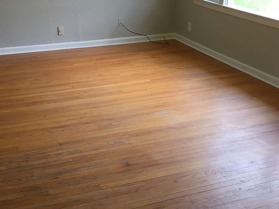 2nd image of 3280 Murphy St