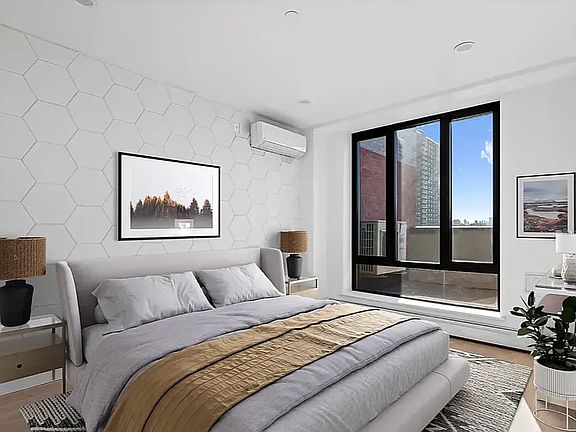 5th image of 2600 7th Ave #6L
