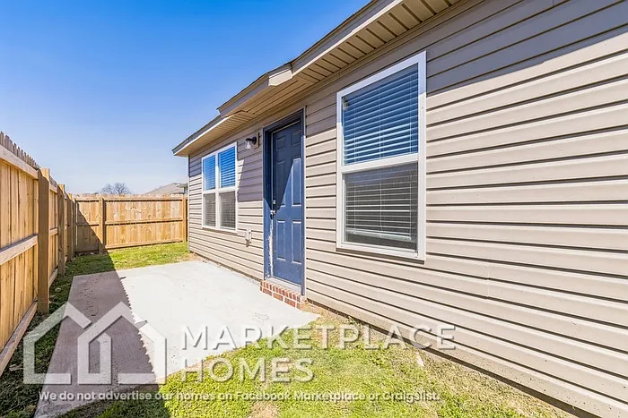 981 E Starling St — Photo 35