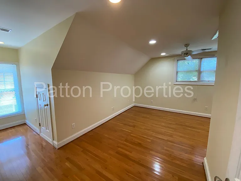 323 Pickens St — Photo 13