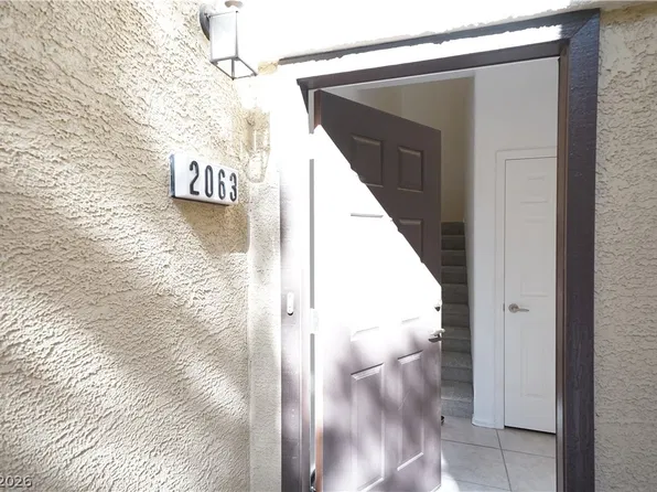 8324 W Charleston Blvd Unit 2063, Las Vegas, NV 89117