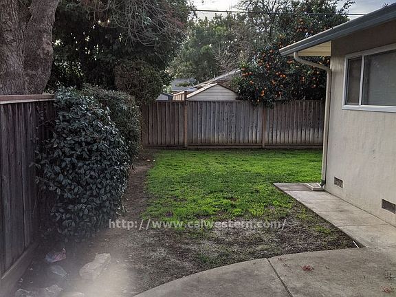 4th image of 948 Goodwin Ave