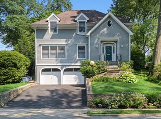 5 Rockhill Ter, Larchmont, NY 10538