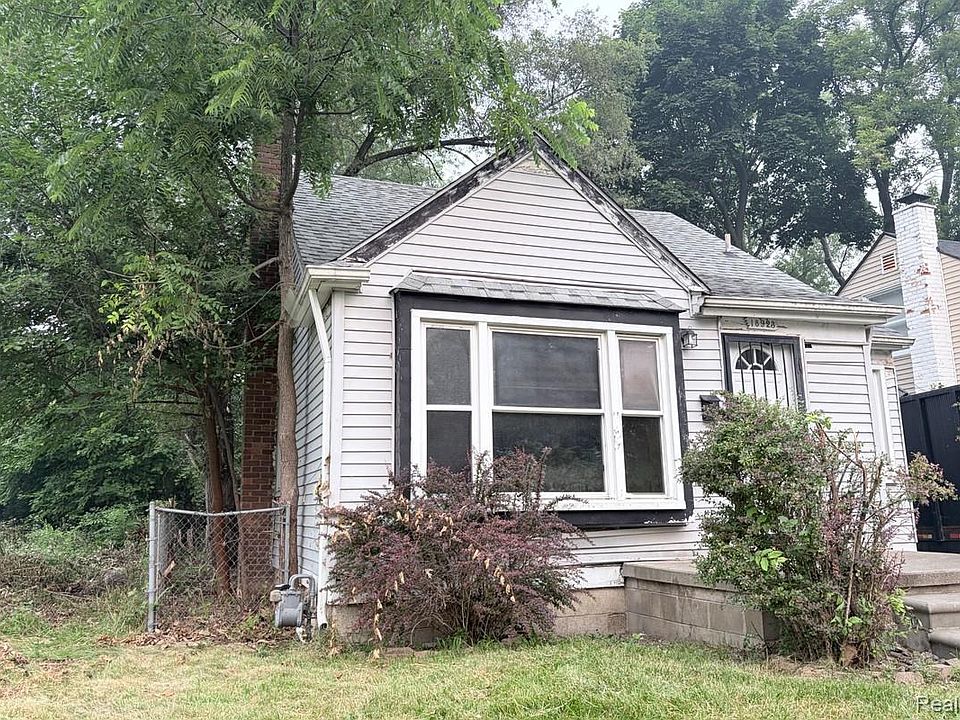 1st image of 18923 Fielding St