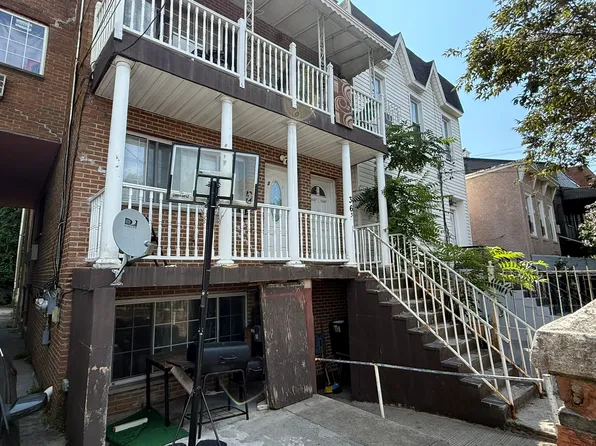 365 Essex Street image 3 of 3