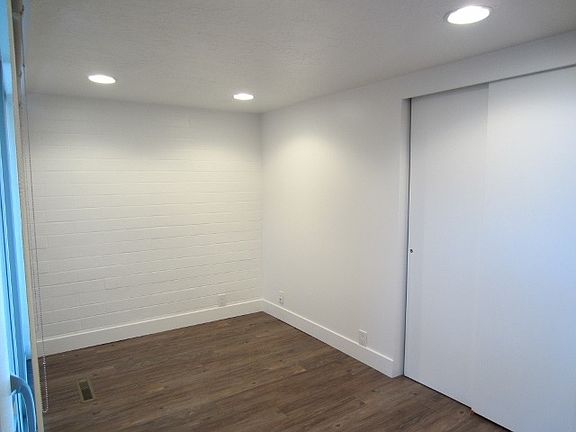 Dining/Office/Pantry Area