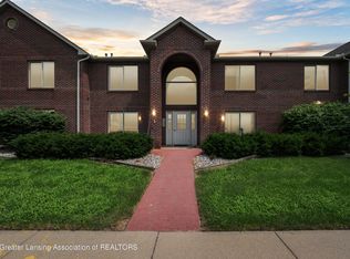 322 Pere Marquette Dr APT 9, Lansing, MI