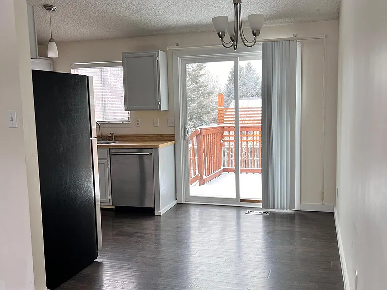 2137 Tulip St — Photo 10