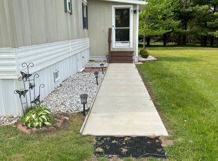 5203 Slattery Rd, North Branch, MI 48461