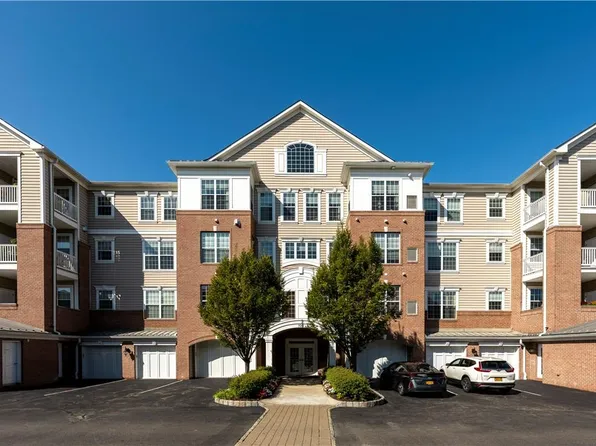 123 Regency Drive, Fishkill, NY 12524