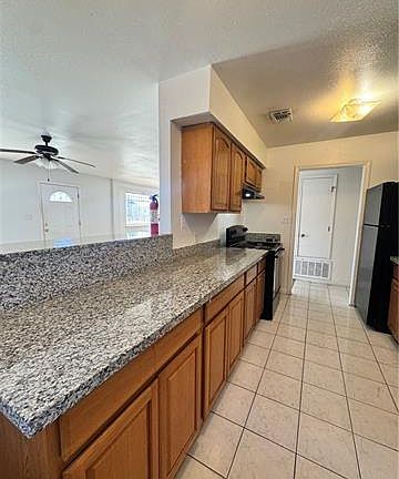 4th image of 7551 Shorewood Blvd