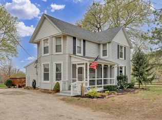 210 W 8th St, Auburn, KS 66402