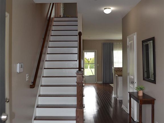 4th image of 4549 Tradd Cir