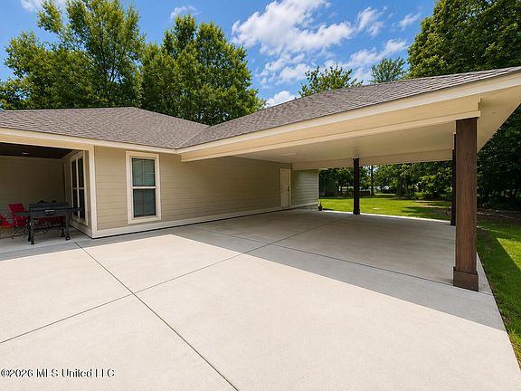 5th image of 10121 Islewood Dr