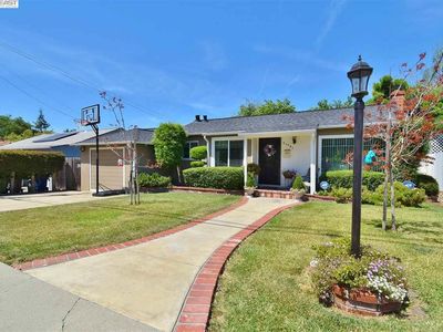 21941 Dolores St, Castro Valley, CA, 94546