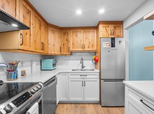 225 Mowat St #105, New Westminster, BC V3M4B1