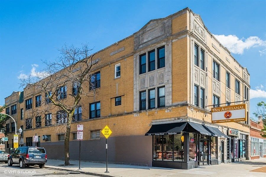 1st image of 3718 W Fullerton Ave #4887625