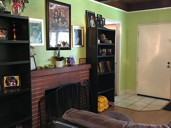 5th image of 2505 W Christina Ave