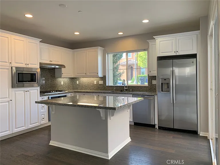 410 Golden Bear Ln — Photo 4