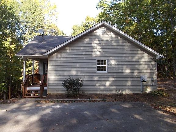 4th image of 184 Royal Oaks Ln
