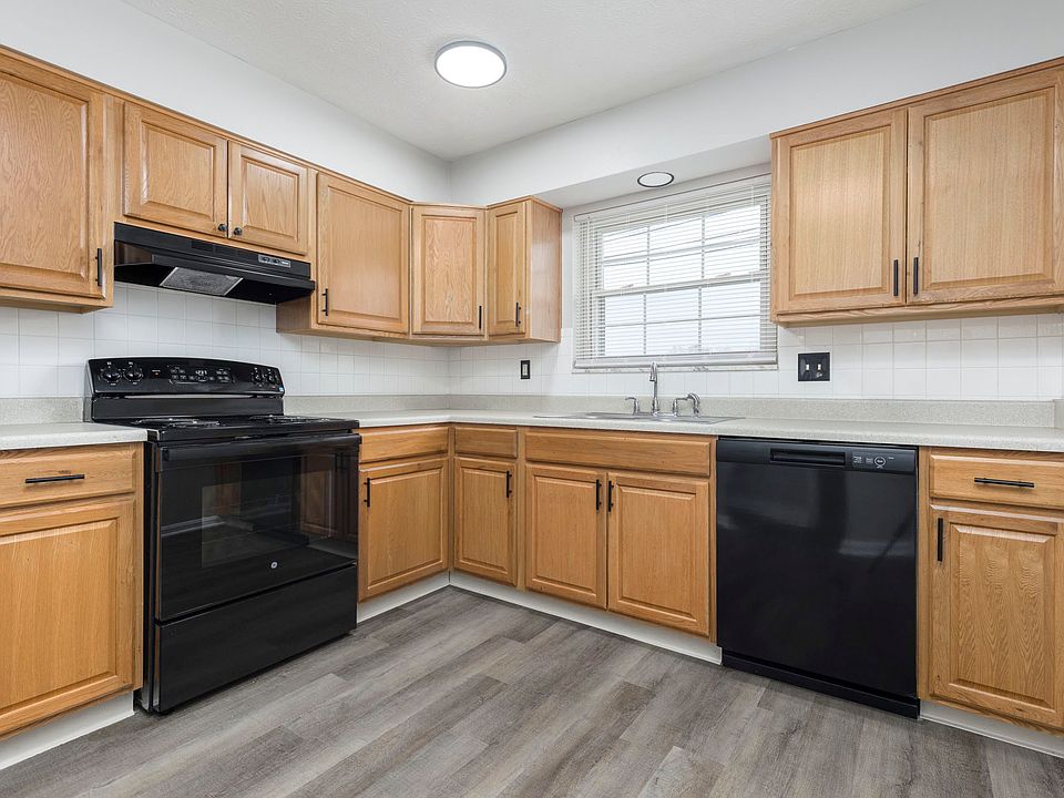 1st image of 7402 Six Mile Ln APT 9