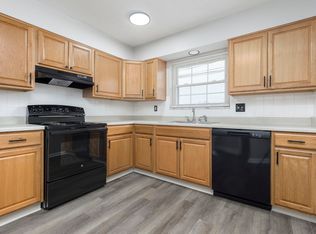 7402 Six Mile Ln APT 9, Louisville, KY 40220