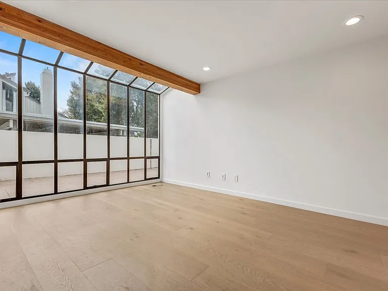 9503 Alder Ct — Photo 13