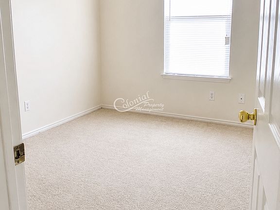 4th image of 4604 Bowles Dr #B