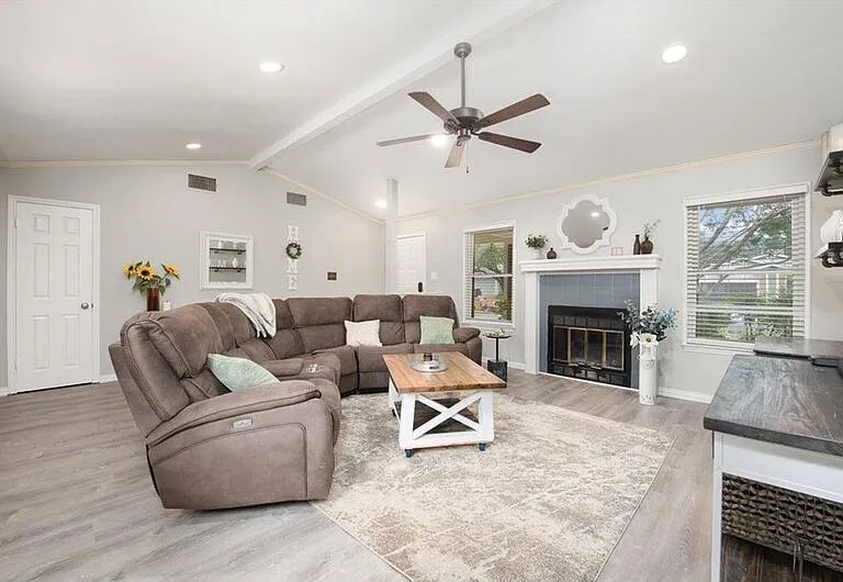 12719 Covington Trl — Photo 8