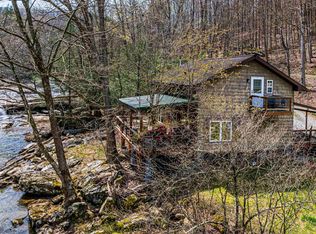 5078 Laurel Creek Rd, Moatsville, WV 26405