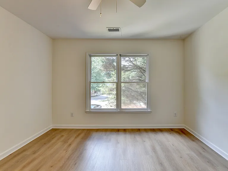873 Red Rock Ct — Photo 16
