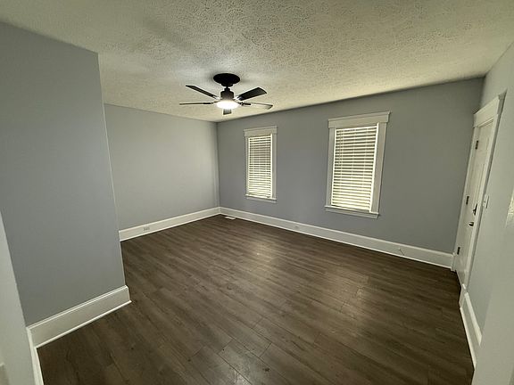 4th image of 1018 Auburn Ave #Lwr