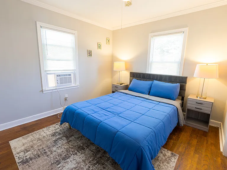 30 Florence Ave — Photo 16