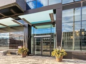 4208 Dundas St W