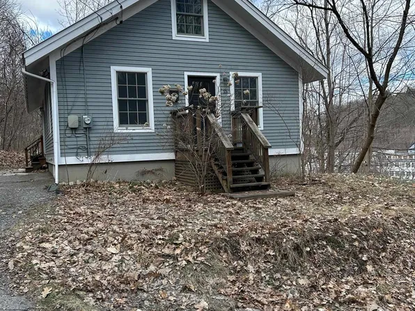 15 Grove Street, Springfield, VT 05156